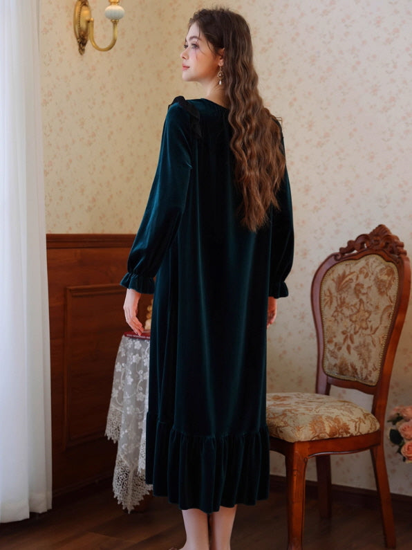 Retro Velvet Princess Nightgown