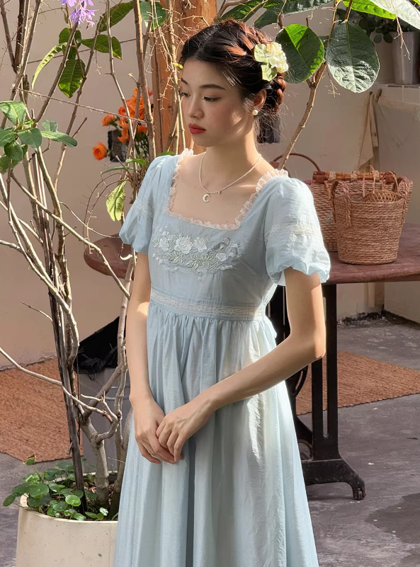Enchanted Rose Lace Maxi Dress