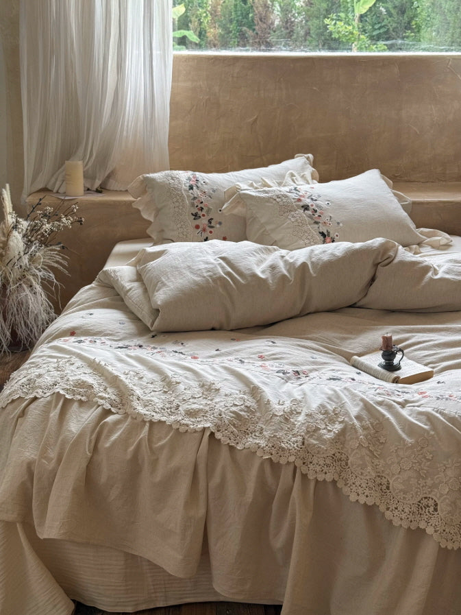Vintage Wildflower Embroidered Lace Bedding Set
