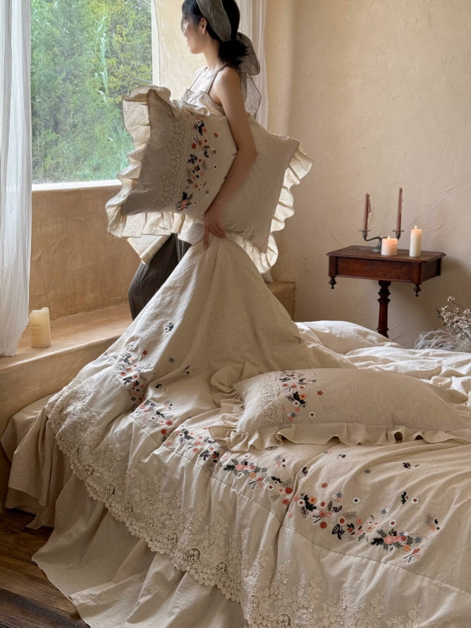 Vintage Wildflower Embroidered Lace Bedding Set