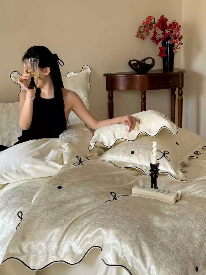 Ivory Ribbon Bow Scalloped Cotton Bedding Set
