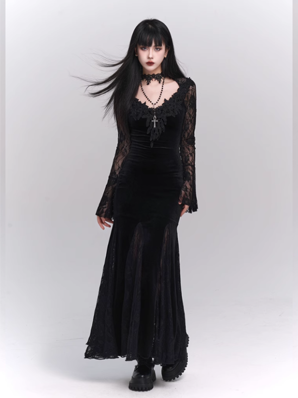 Nocturne Velvet & Lace Siren Gown