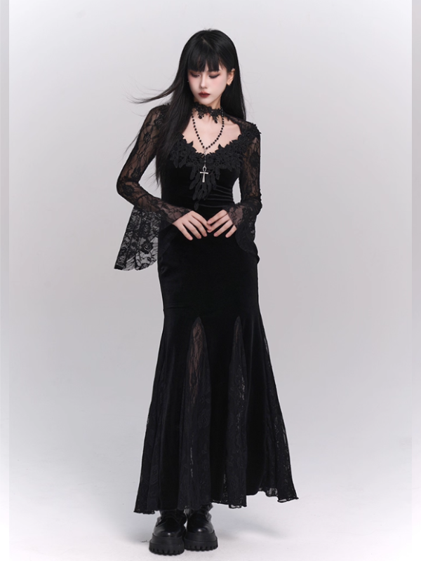 Nocturne Velvet & Lace Siren Gown