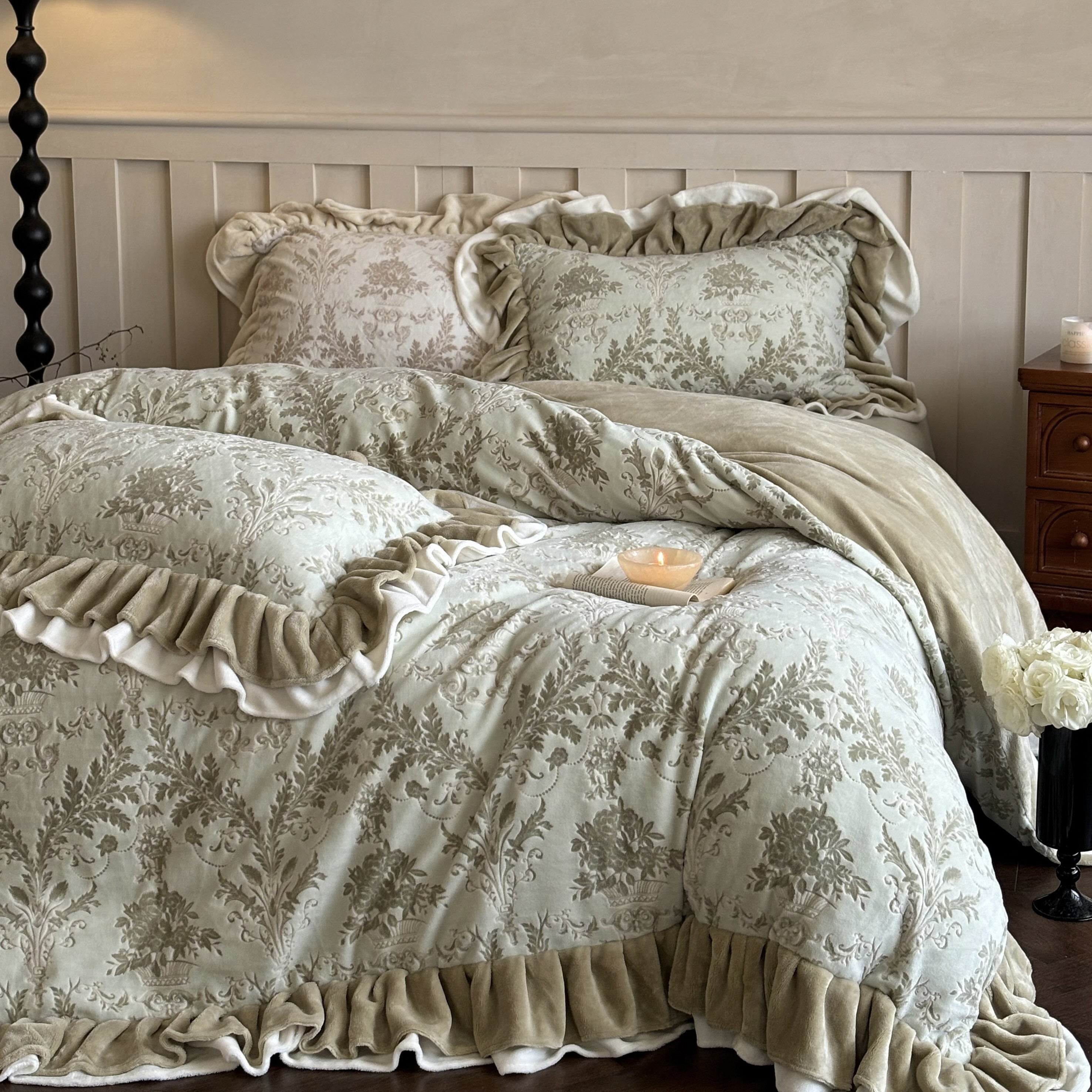 Romantic Velvet Ruffle Duvet Cover Set