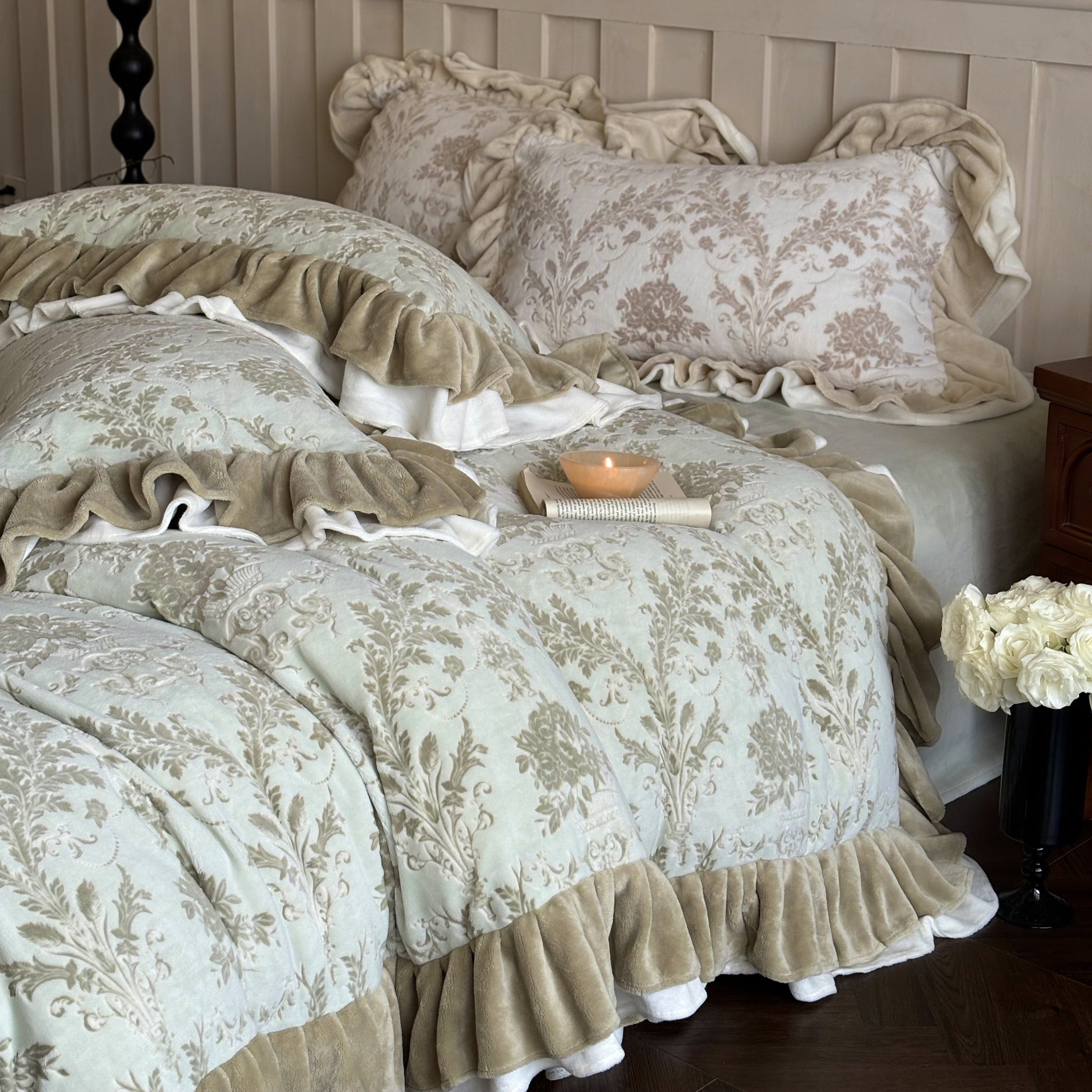 Romantic Velvet Ruffle Duvet Cover Set