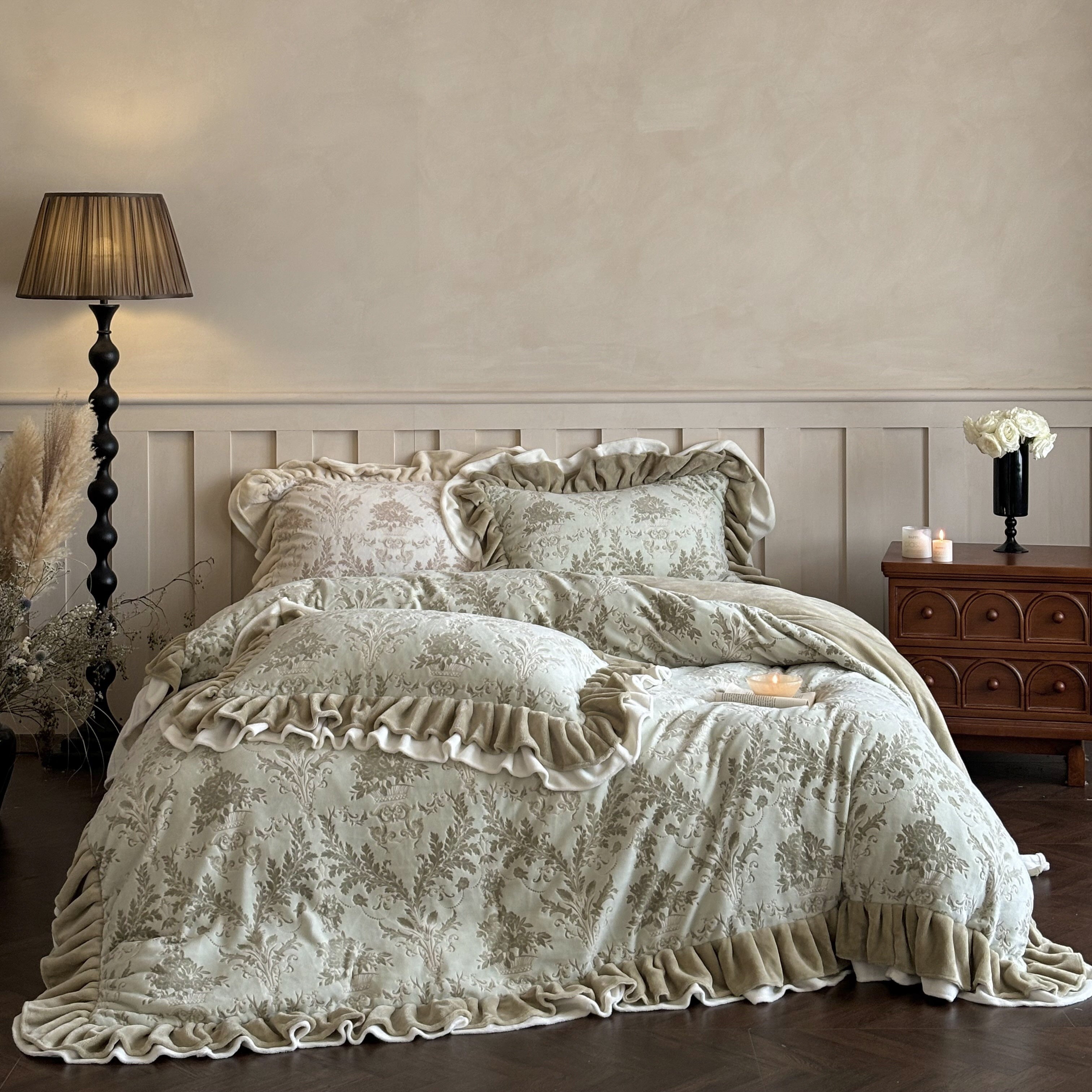 Romantic Velvet Ruffle Duvet Cover Set