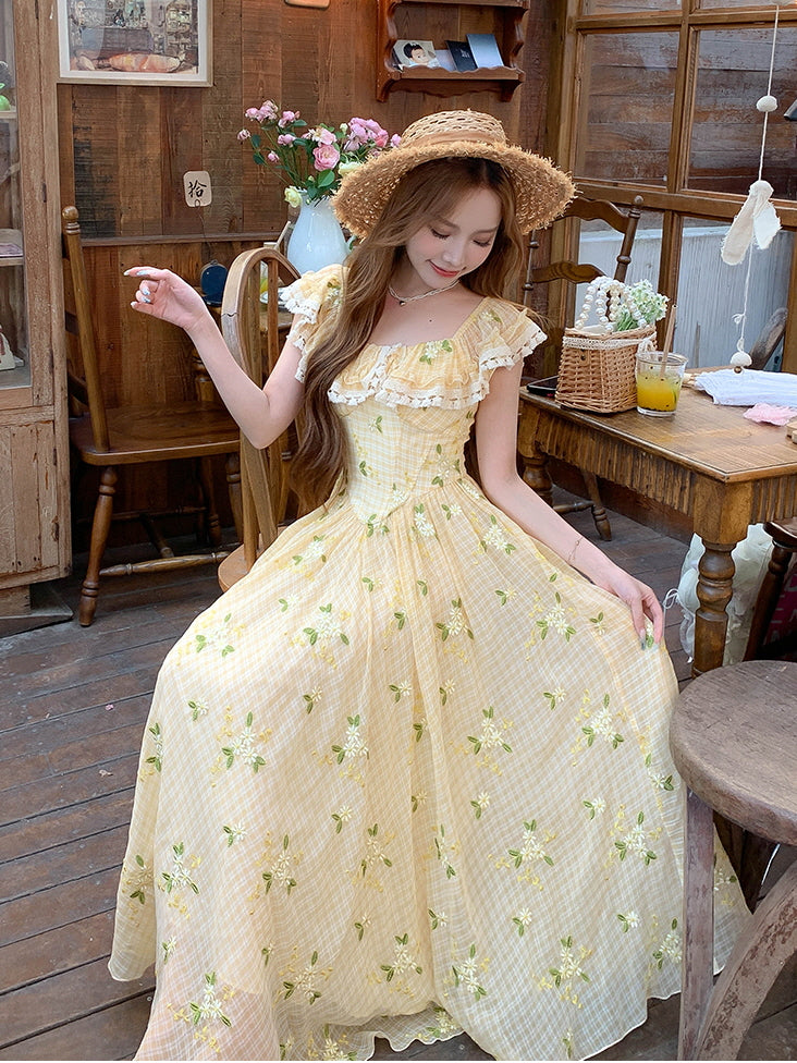 Daisy's Delightful Cottage Dress