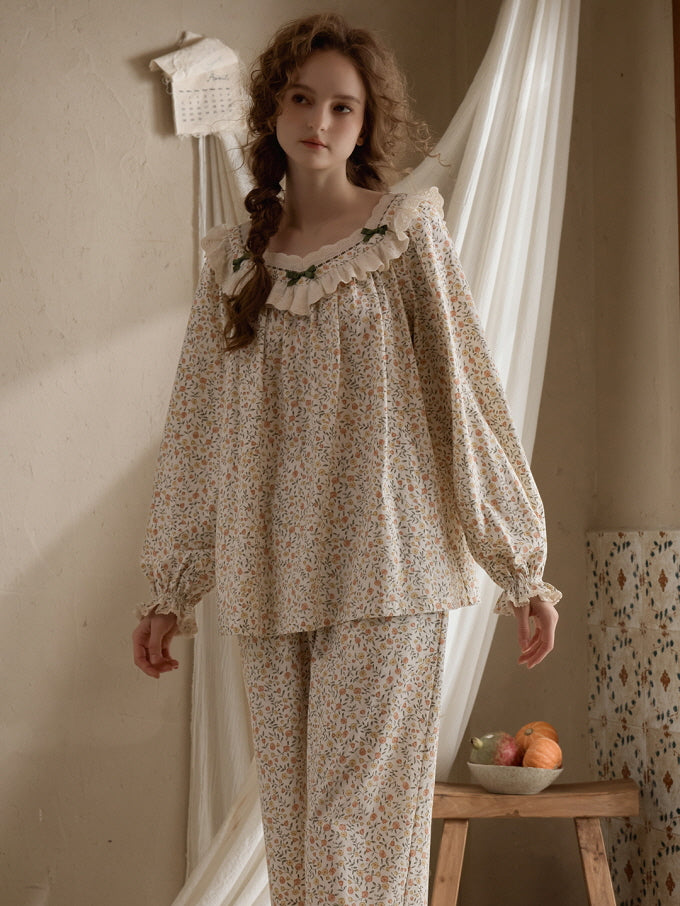 Vintage Floral Ruffle Pajama Set