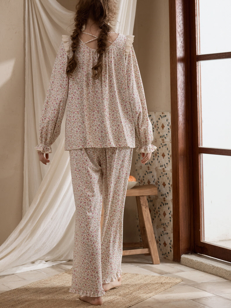 Vintage Floral Ruffle Pajama Set