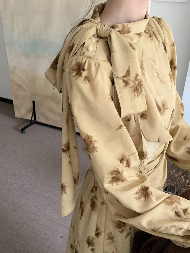 Vintage Floral Tie-Neck Dress