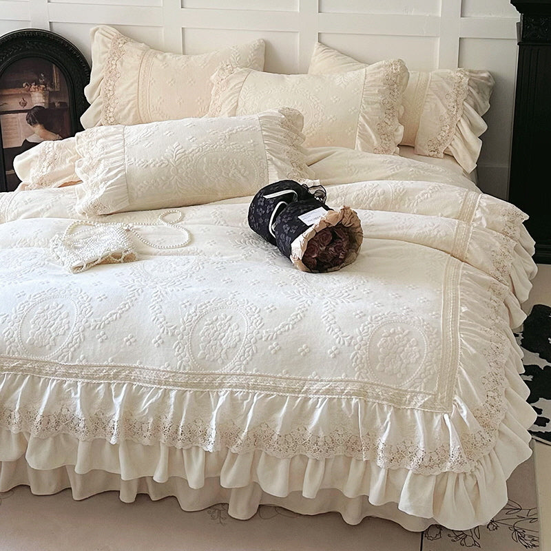 Dreamy Velvet Lace Bedding Cover Set