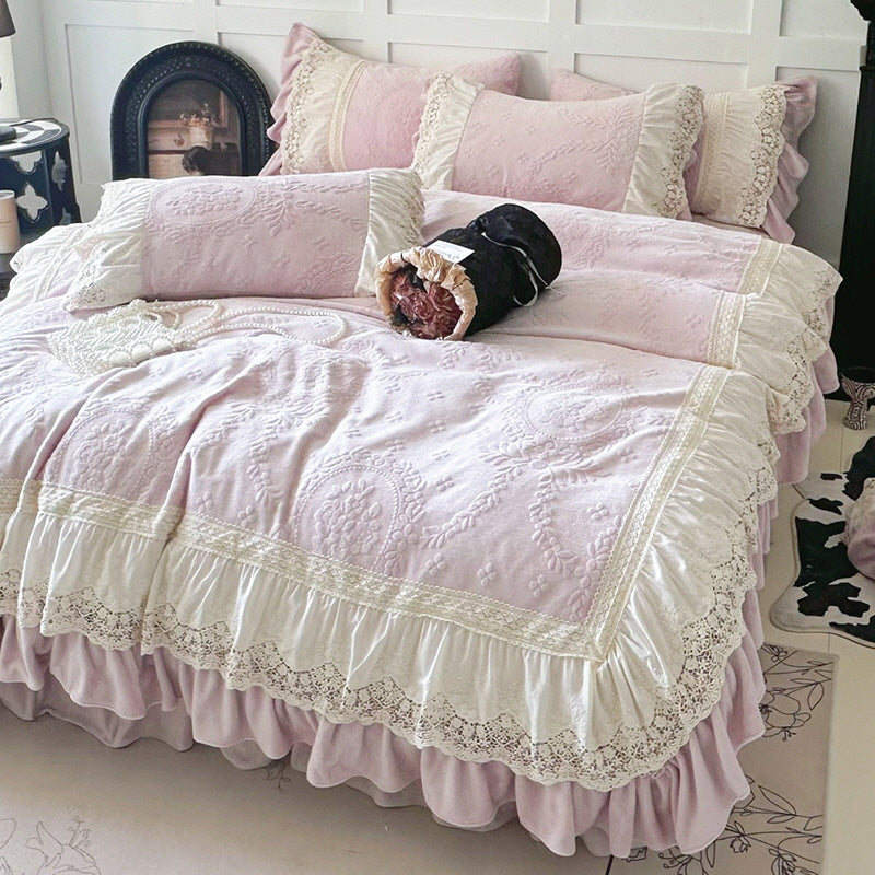 Dreamy Velvet Lace Bedding Cover Set