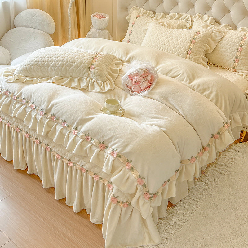 Princess Velvet Rose Ruffle Bedding Set