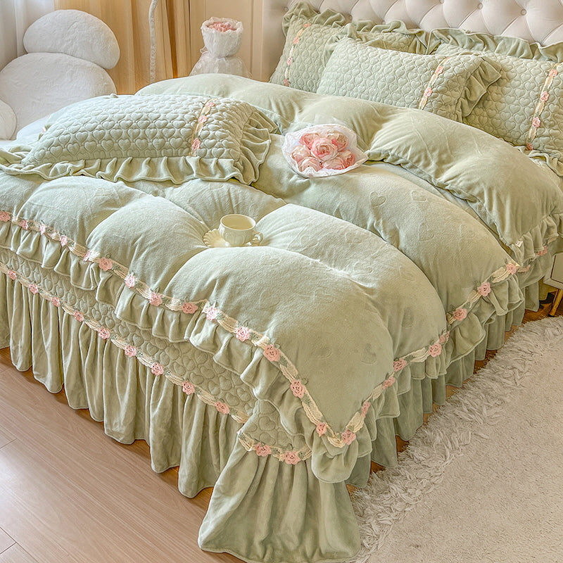 Princess Velvet Rose Ruffle Bedding Set